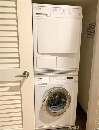 $3,000 | 877 Francisco Street, Unit 1005, Los Angeles, CA 90017