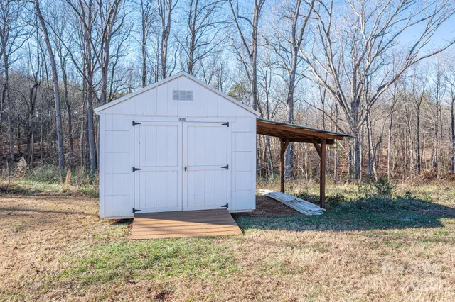 $497,750 | 1824 Highway 182, Lincolnton, NC 28092