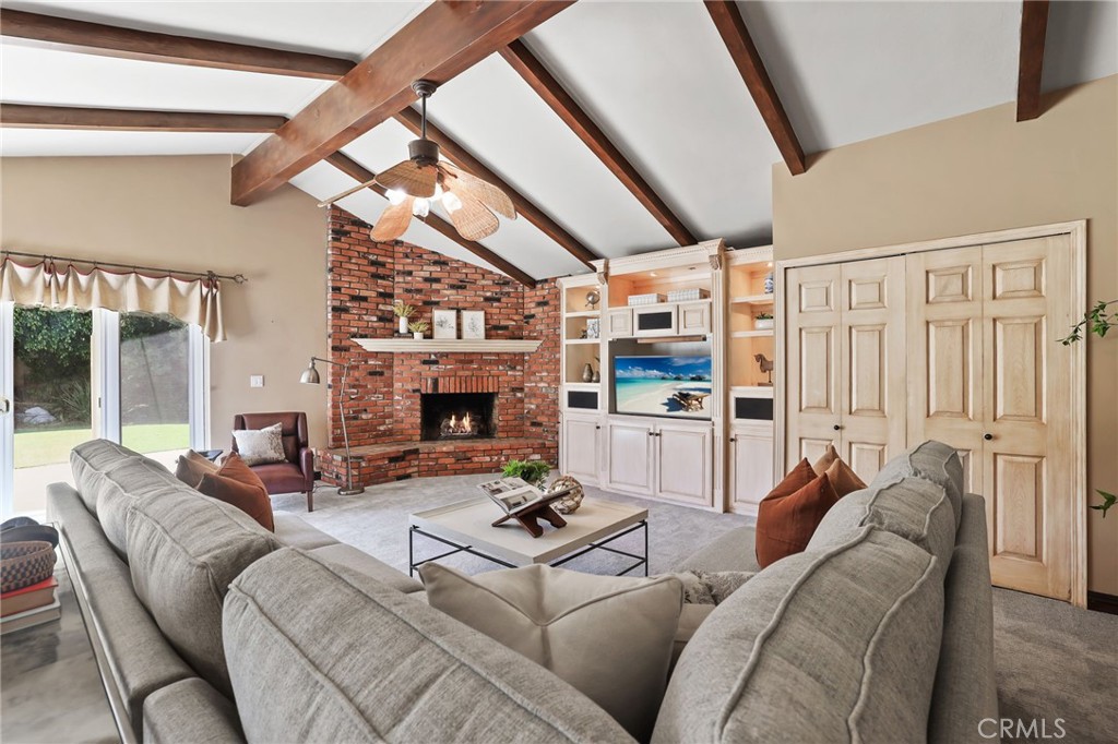 11672 Foster Road Rossmoor, CA 90720 - Photo 12 of 43