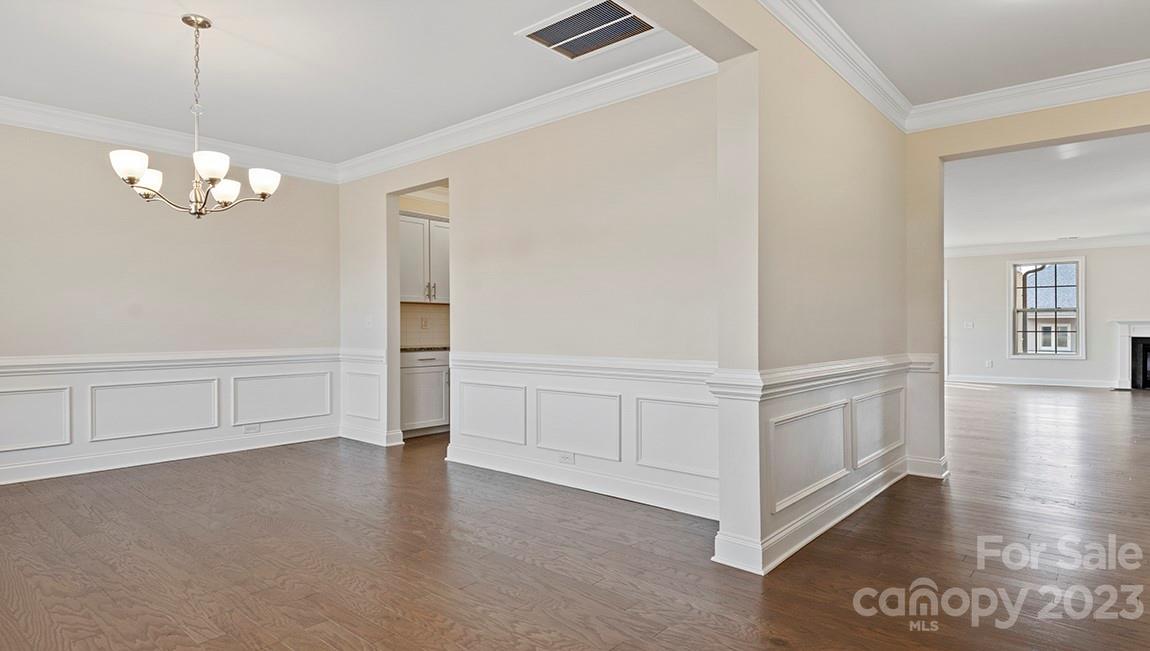 293 Fox Cove Road Hendersonville, NC 28792 - Photo 6 of 34 Gallery Image 6