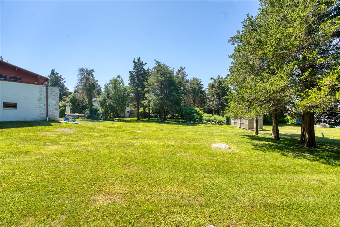 10 Morris Road Westerly, RI 02891 - Photo 4 of 44