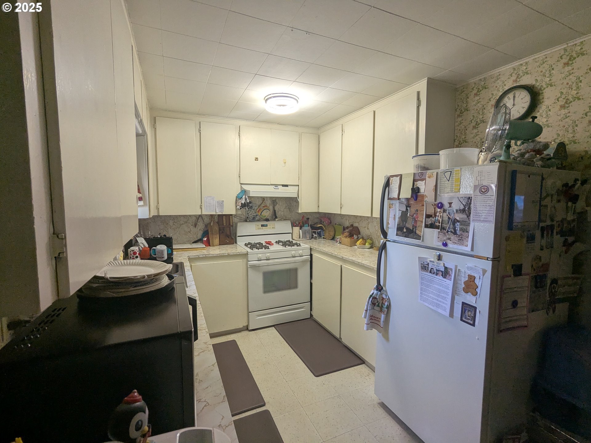 28475 Andy Riggs Road Grand Ronde, OR 97347 - Photo 3 of 15