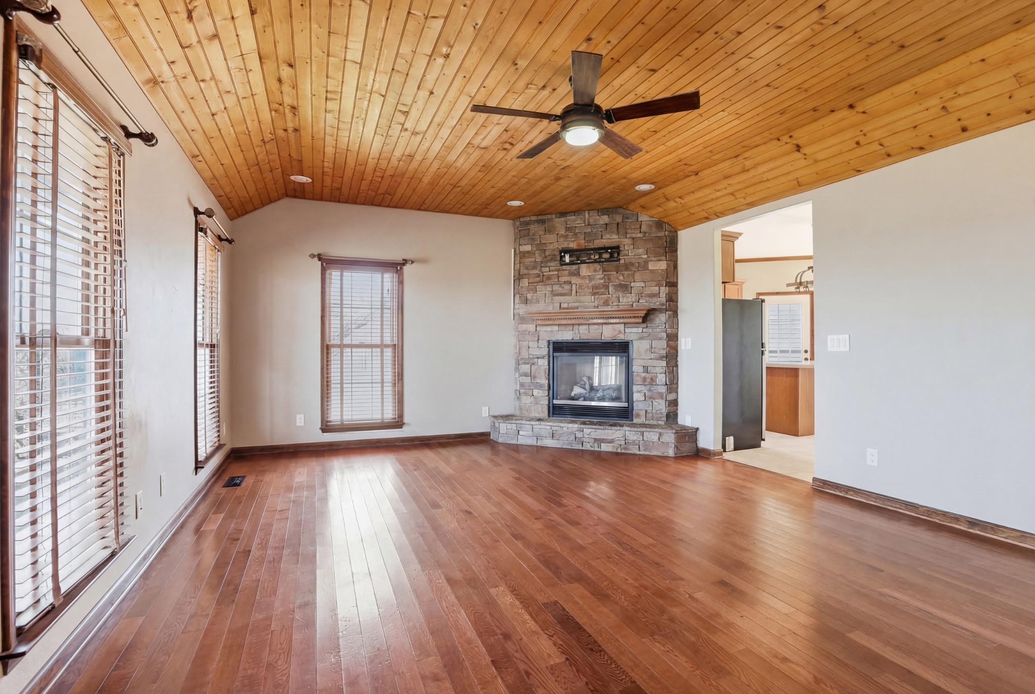 450 Drowning Creek Road Crossville, TN 38571 - Photo 11 of 41