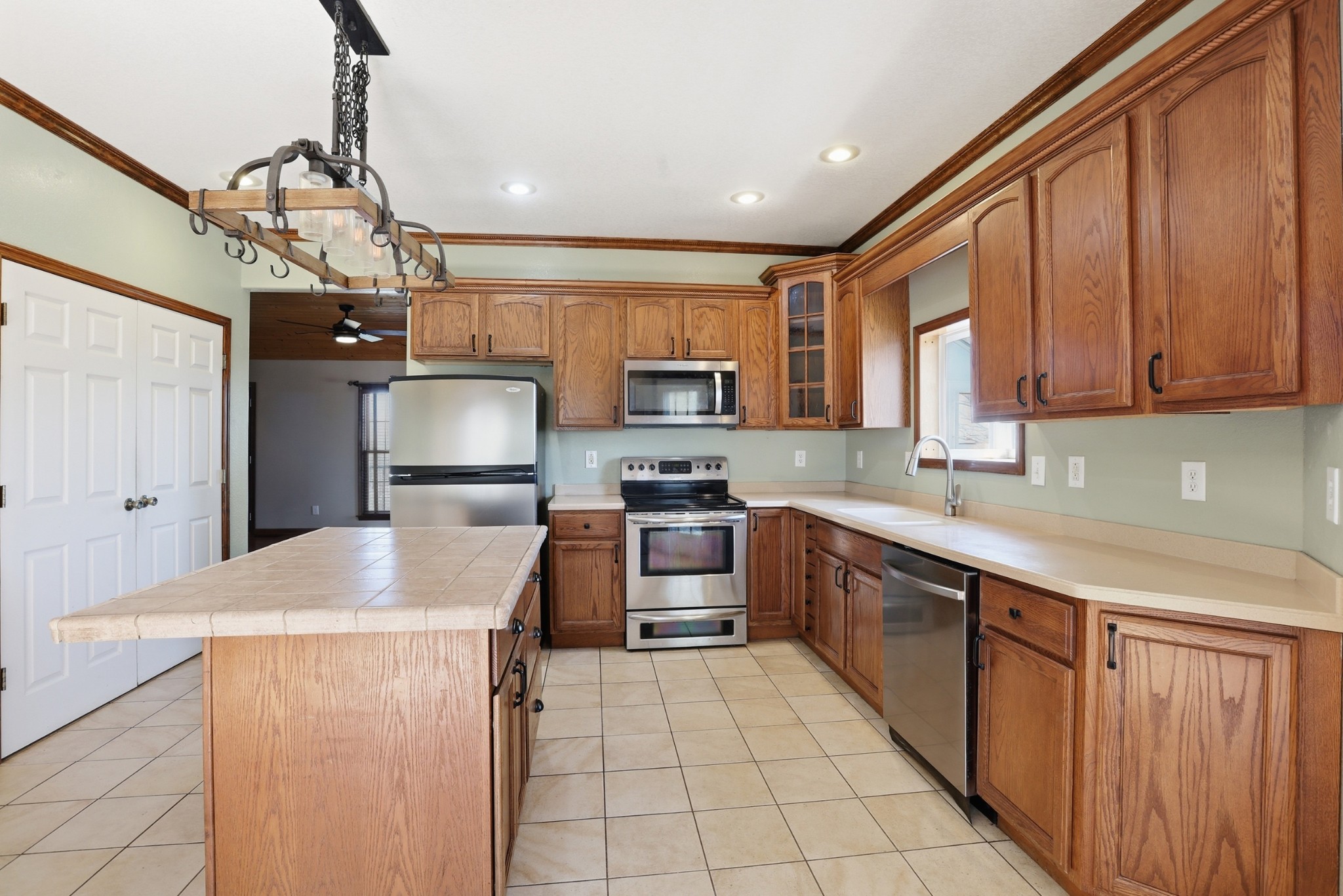450 Drowning Creek Road Crossville, TN 38571 - Photo 8 of 41