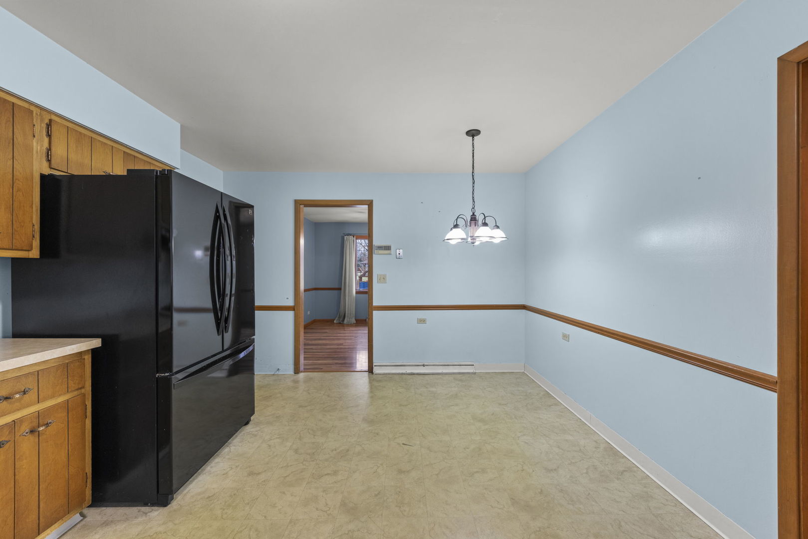 830 Victor Road Aurora, IL 60505 - Photo 13 of 42 Gallery Image 13