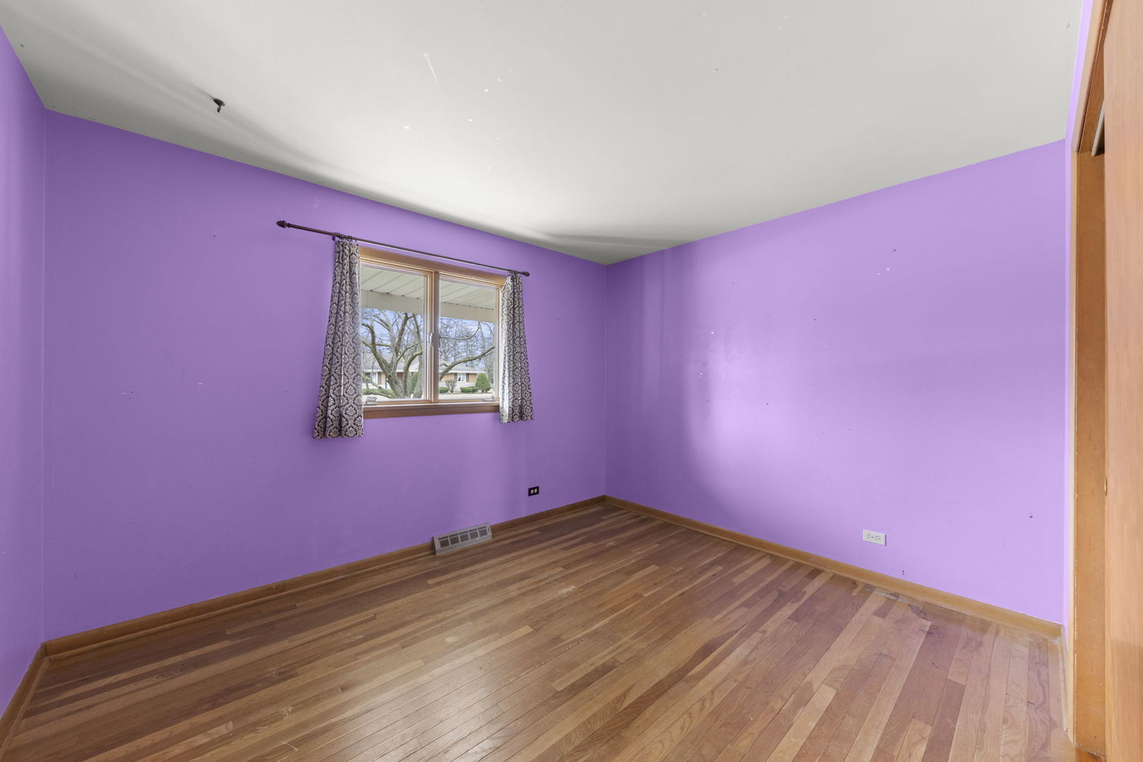 830 Victor Road Aurora, IL 60505 - Photo 17 of 42 Gallery Image 17