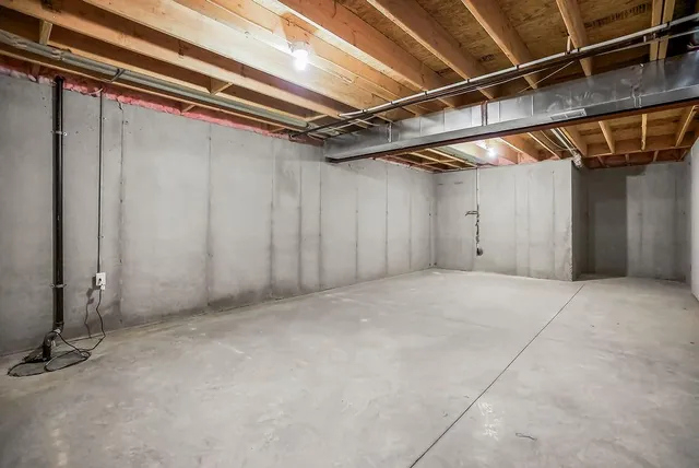 $429,000 | 1128 South 12th Terrace, Louisburg, KS 66053