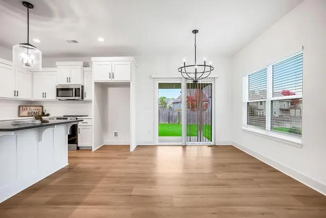 $429,000 | 1128 South 12th Terrace, Louisburg, KS 66053