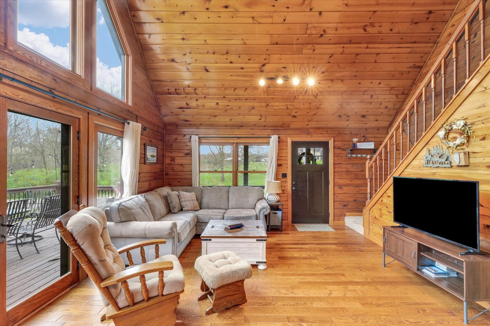 1096 Bucks Pond Road Monticello, IL 61856 - Photo 10 of 58 Gallery Image 10