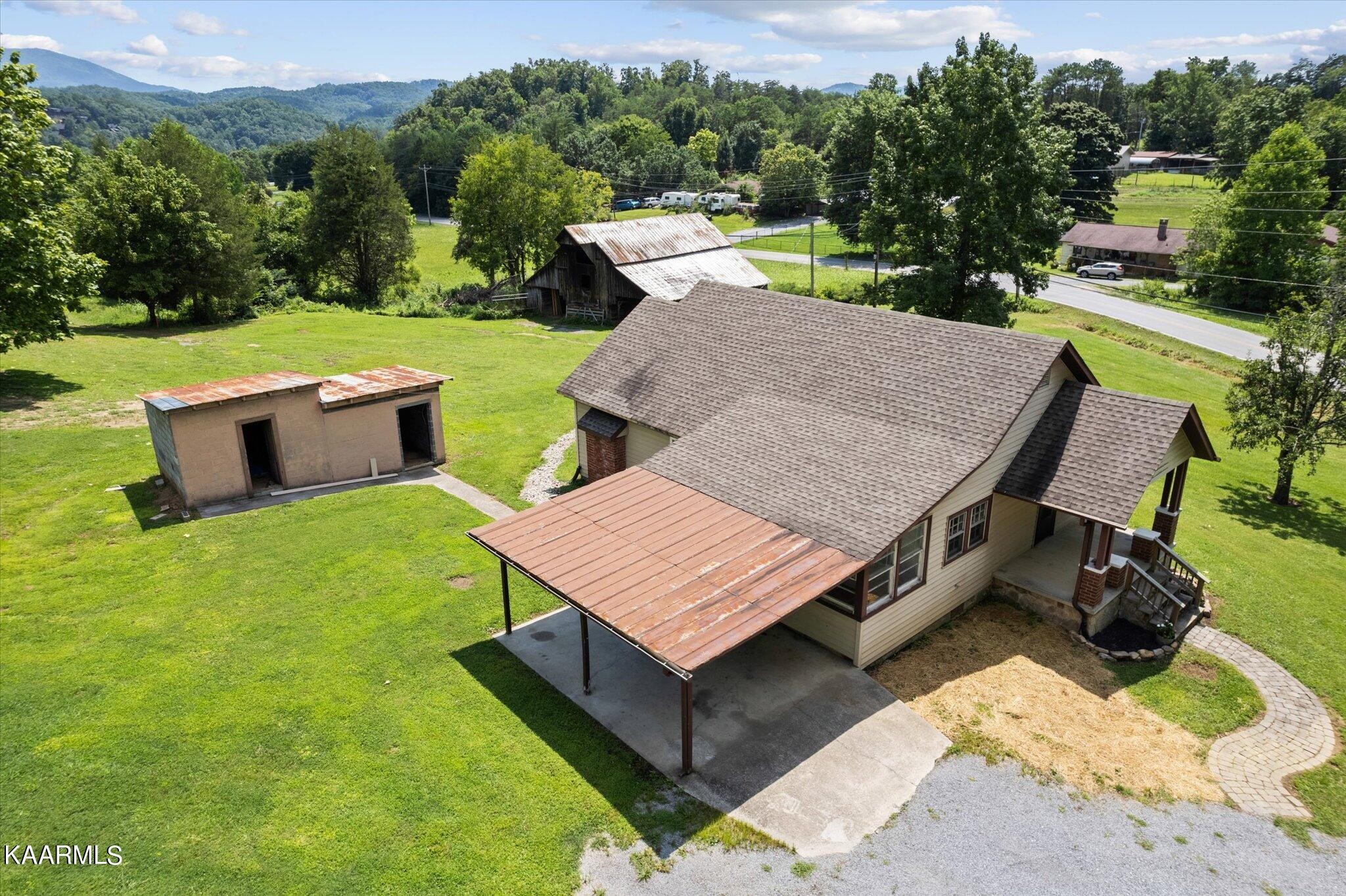 2701 Goose Gap Road Sevierville, TN 37876 - Photo 9 of 30 Gallery Image 9