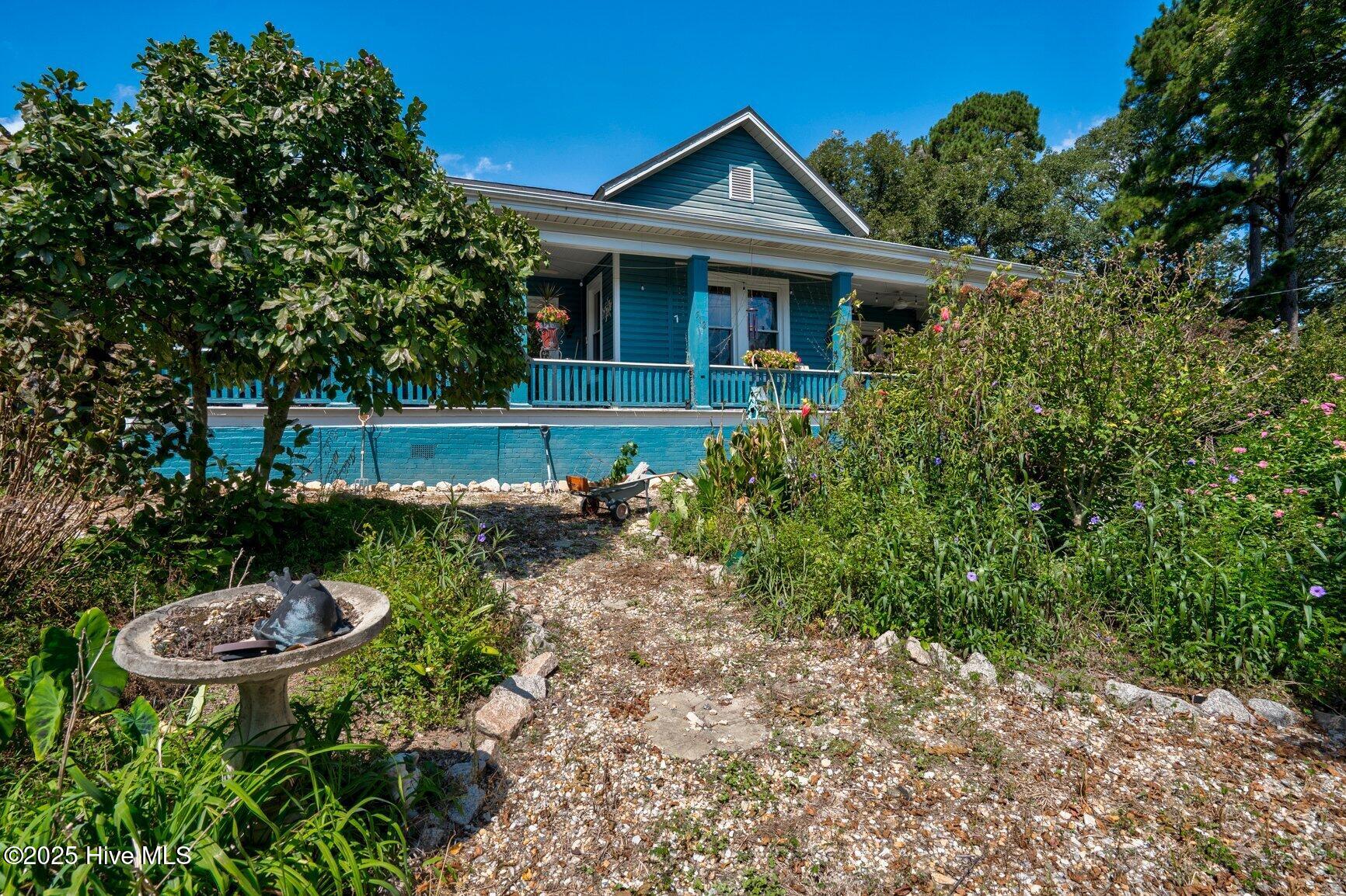 512 West Nash Street Spring Hope, NC 27882 - Photo 2 of 23 Front