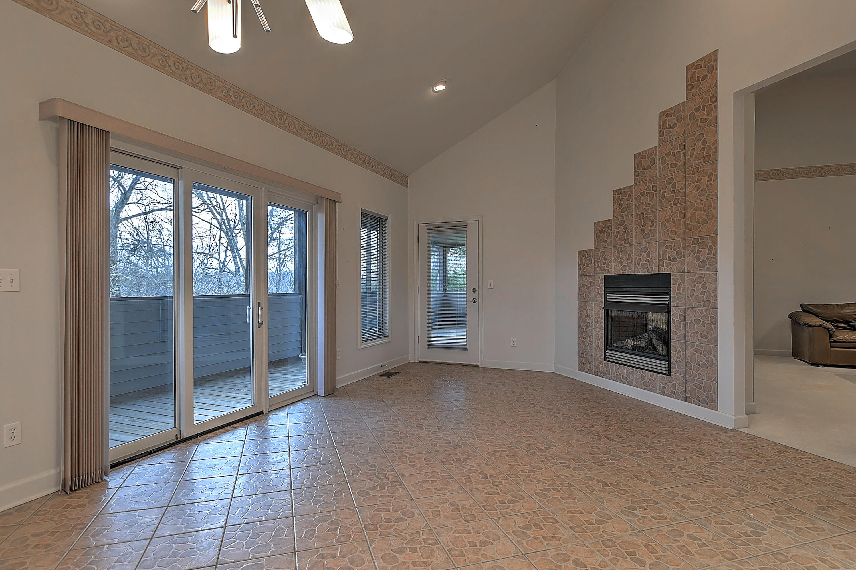 142 Stonebrook Loop Elizabethton, TN 37643 - Photo 14 of 50 142 Stonebrook Loop-15