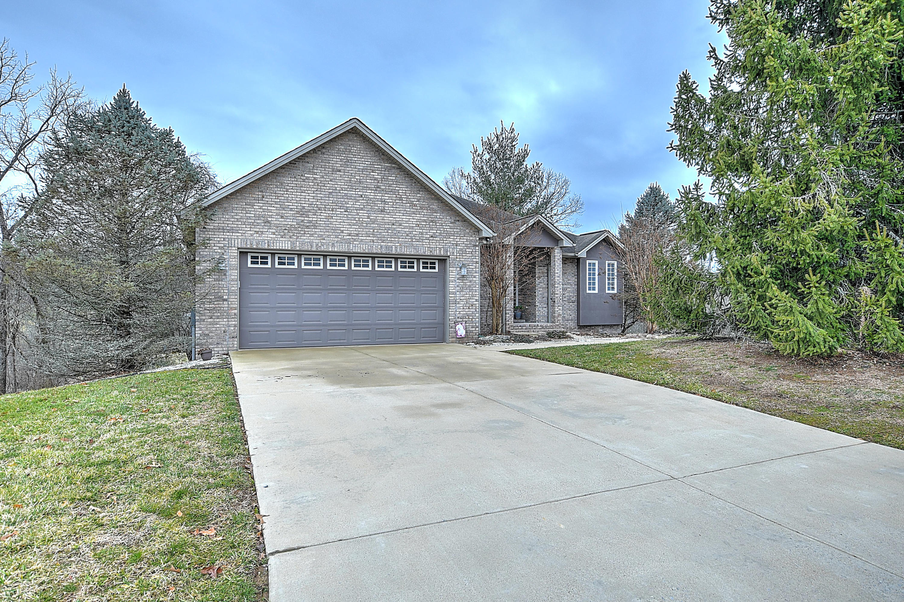 142 Stonebrook Loop Elizabethton, TN 37643 - Photo 5 of 50 142 Stonebrook Loop-3