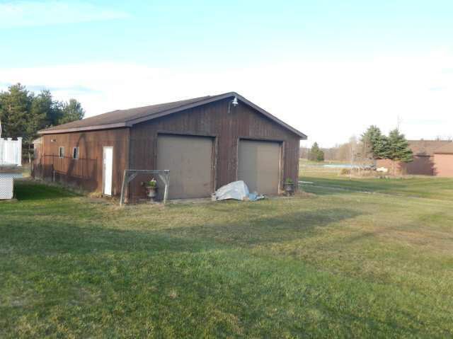 11254 West Stanley Road Flushing, MI 48433 - Photo 31 of 32 21118963-30.JPG