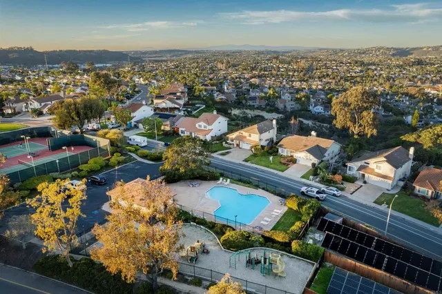 $1,649,900 | 1619 Willowspring Drive North, Encinitas, CA 92024