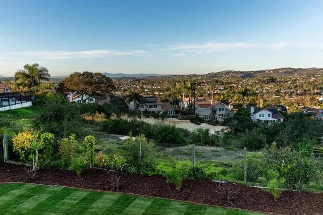 $1,649,900 | 1619 Willowspring Drive North, Encinitas, CA 92024