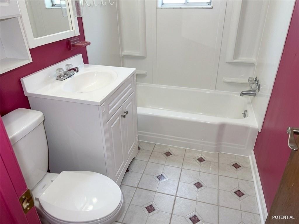 937 Woodward Avenue McKees Rocks, PA 15136 - Photo 18 of 22