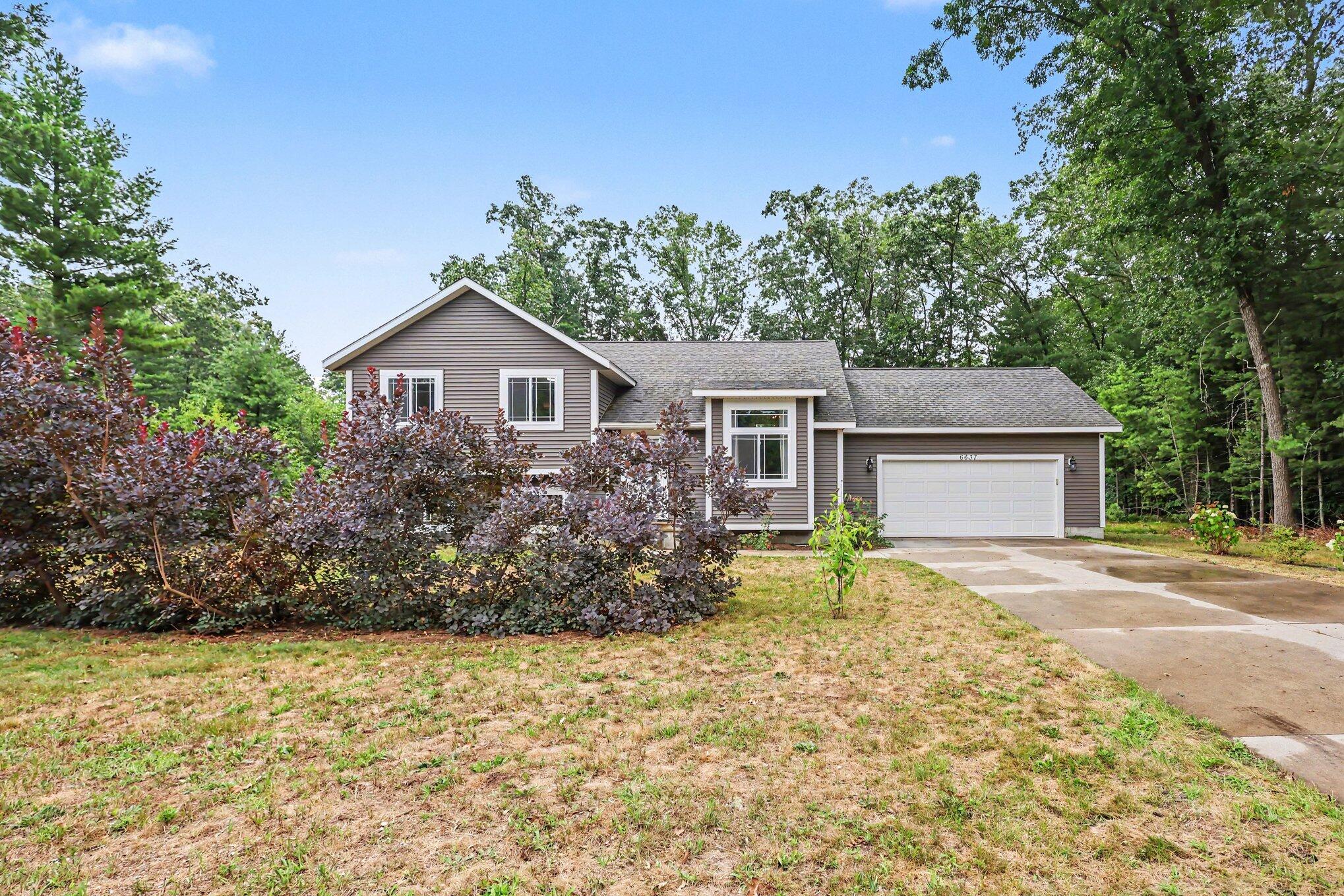6637 Hall Road Muskegon, MI 49442 - Photo 2 of 27 2018 Build