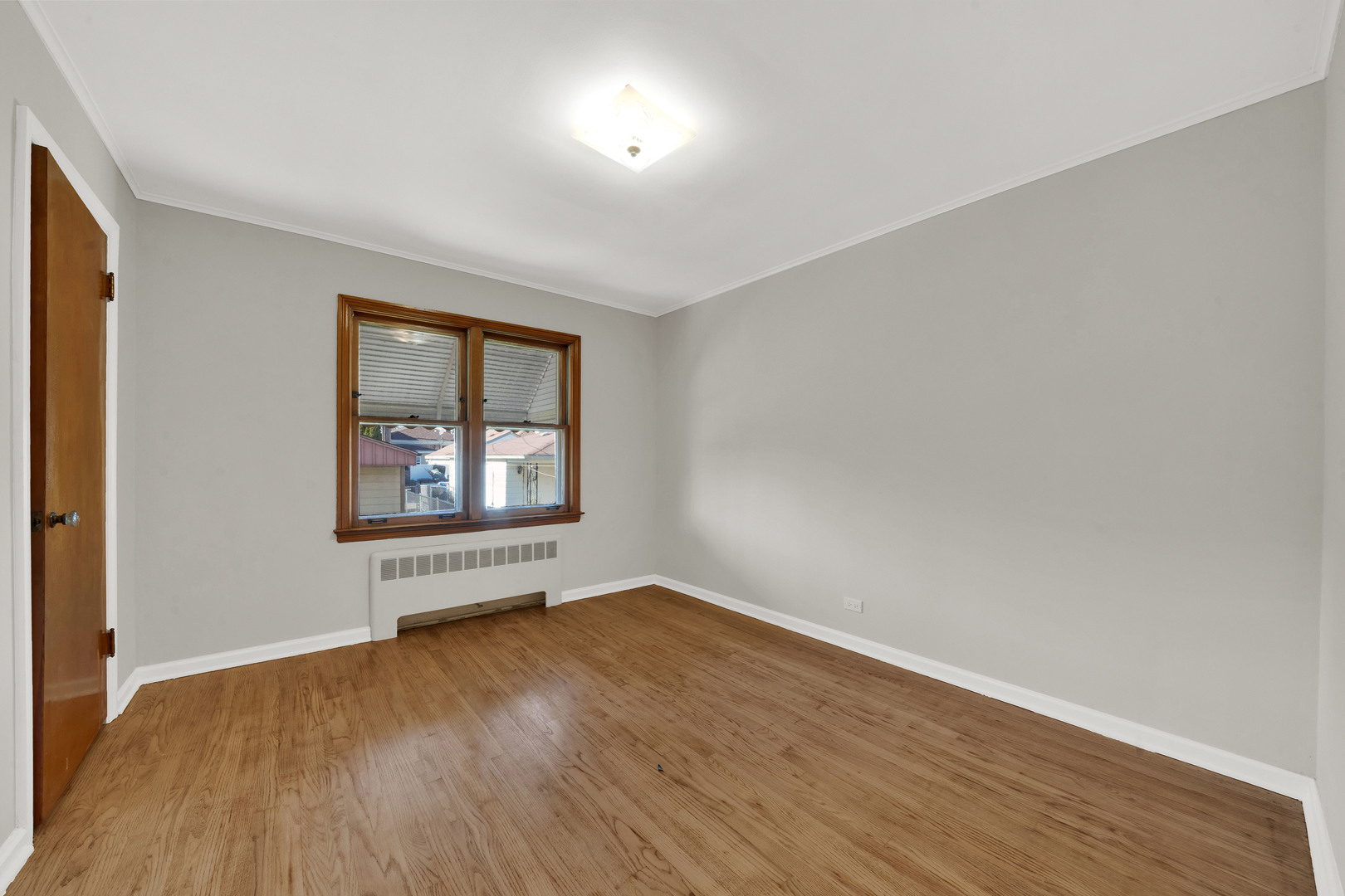 5730 South Tripp Avenue Chicago, IL 60629 - Photo 8 of 16
