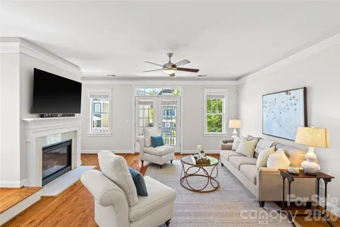 $595,000 | 540 Dubois Court, Charlotte, NC 28208