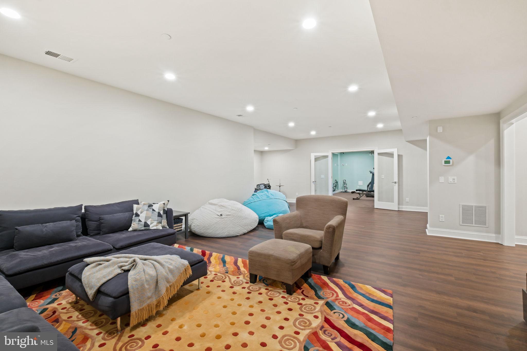 11413 Cushman Road North Bethesda, MD 20852 - Photo 58 of 110