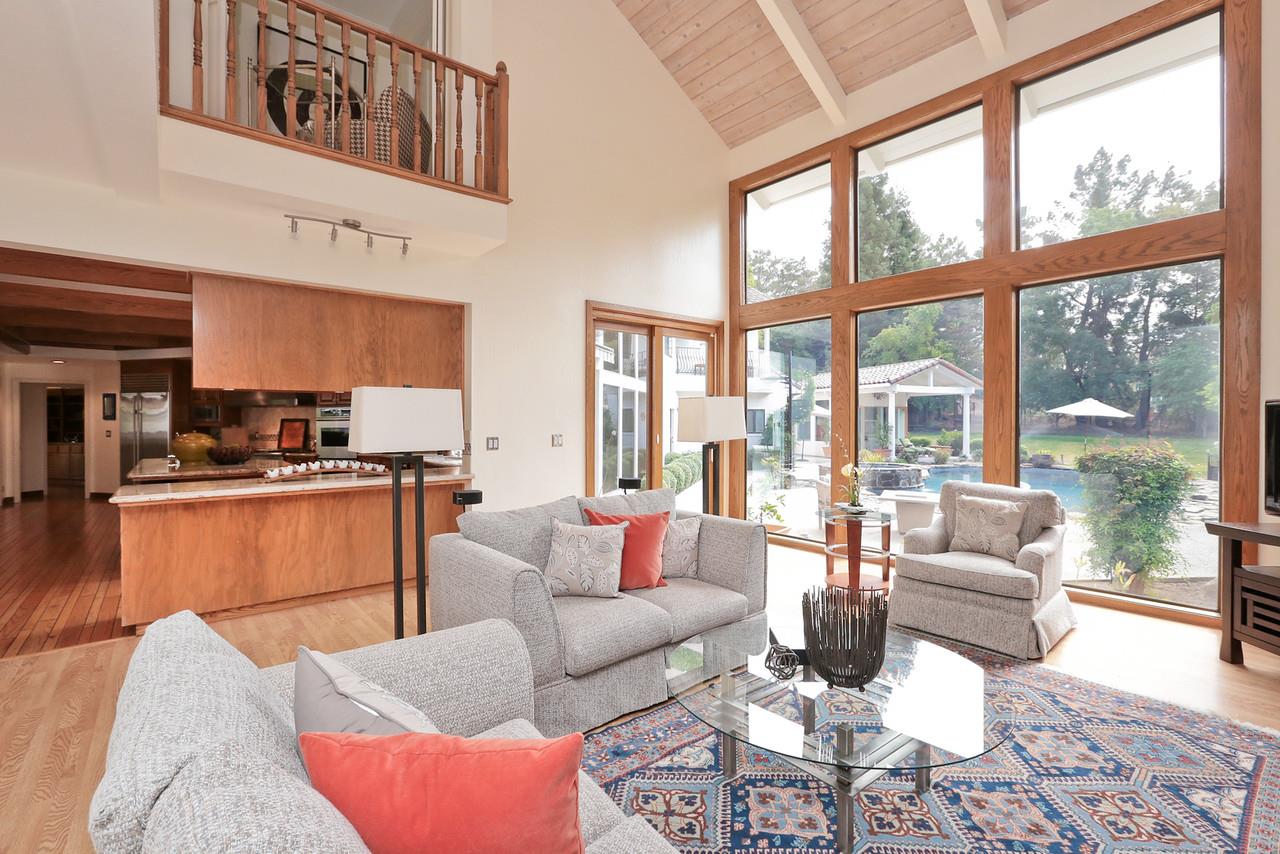 14210 Baleri Ranch Road Los Altos Hills, CA 94022 - Photo 21 of 48