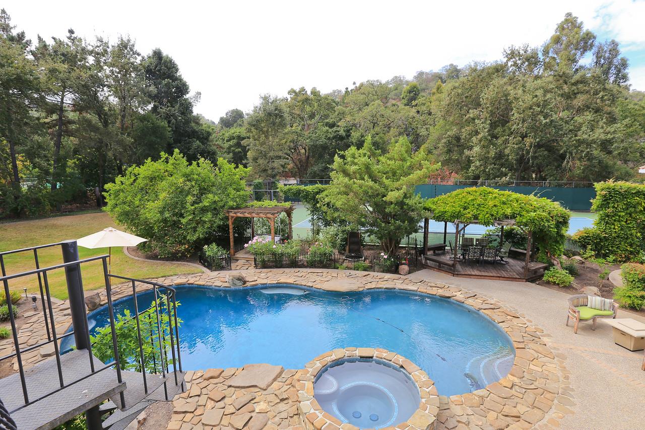14210 Baleri Ranch Road Los Altos Hills, CA 94022 - Photo 40 of 48