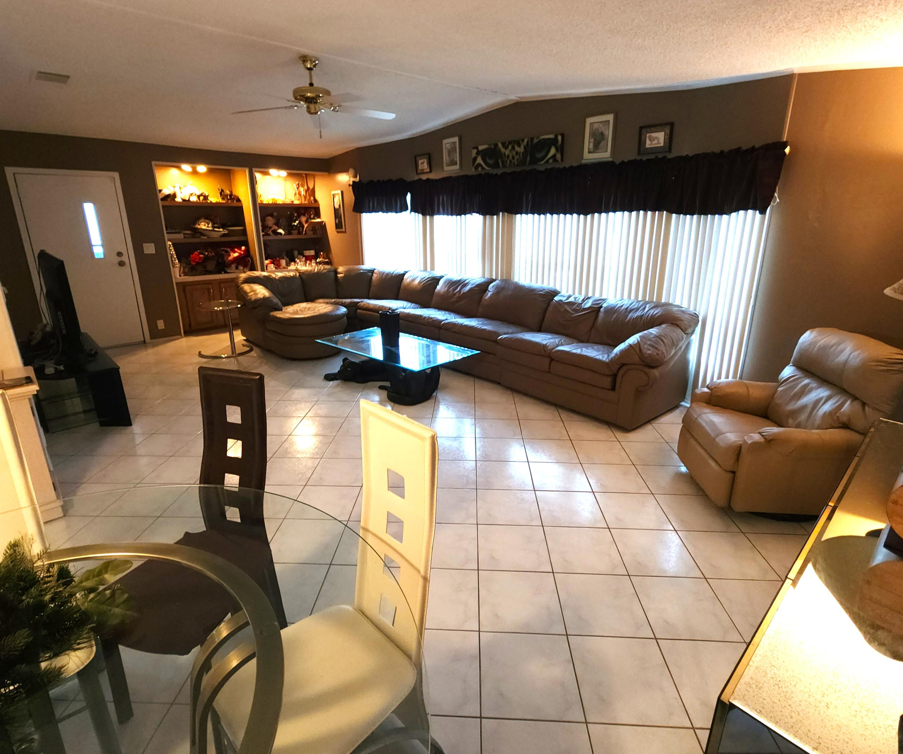 3393 Lake Overlook Place Atlantis, FL 33462 - Photo 7 of 20 20250911_144315