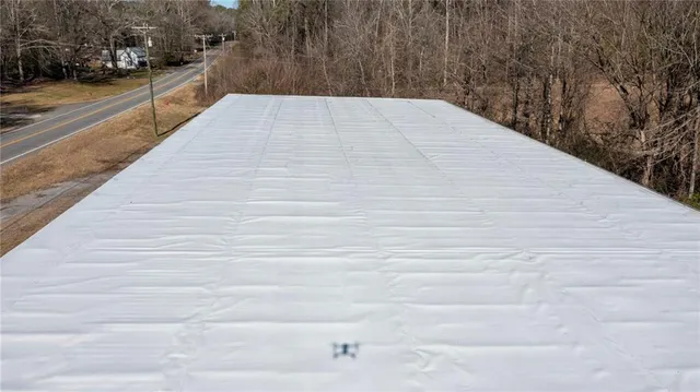 a view of an outdoor space