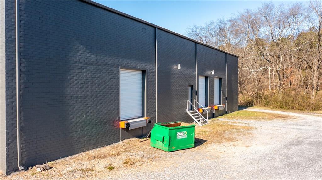 3843 Highway 41 Resaca, GA 30735 - Photo 20 of 23 a front view of a house