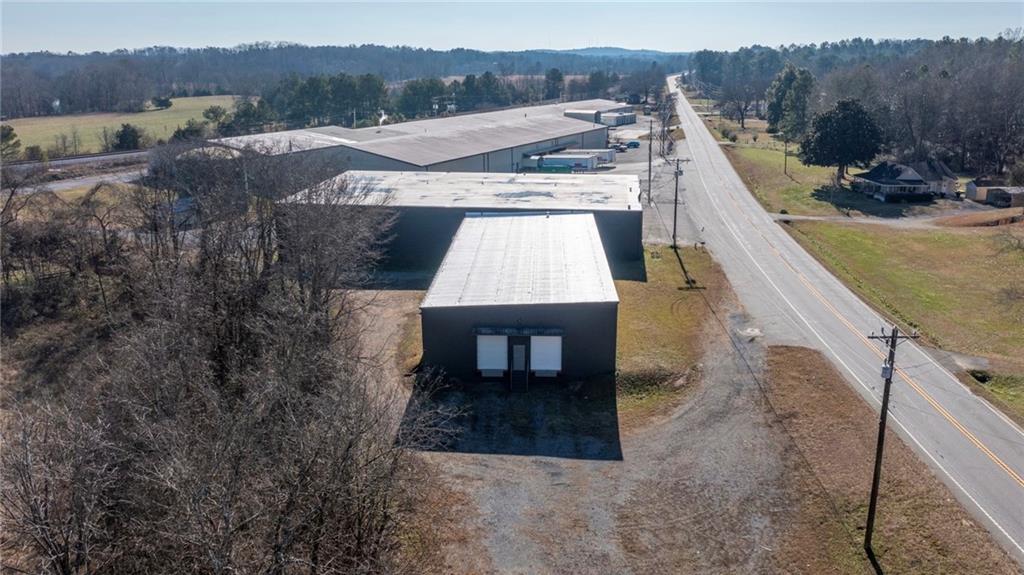 3843 Highway 41 Resaca, GA 30735 - Photo 5 of 23 a view of a terrace with a yard