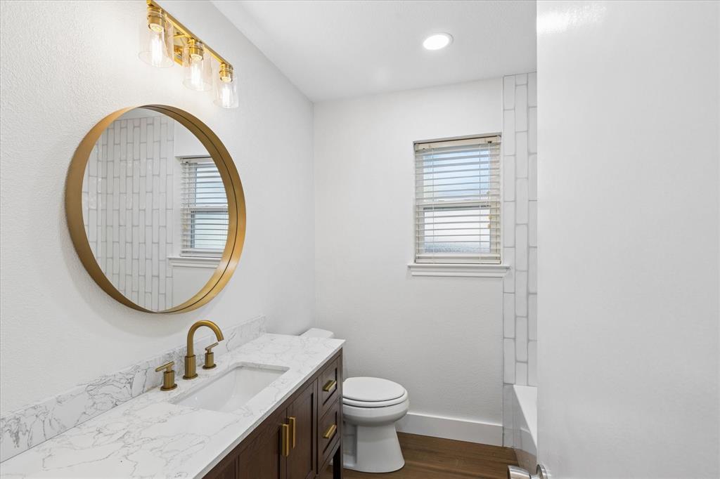 5719 Valley Ridge Court Arlington, TX 76017 - Photo 23 of 28