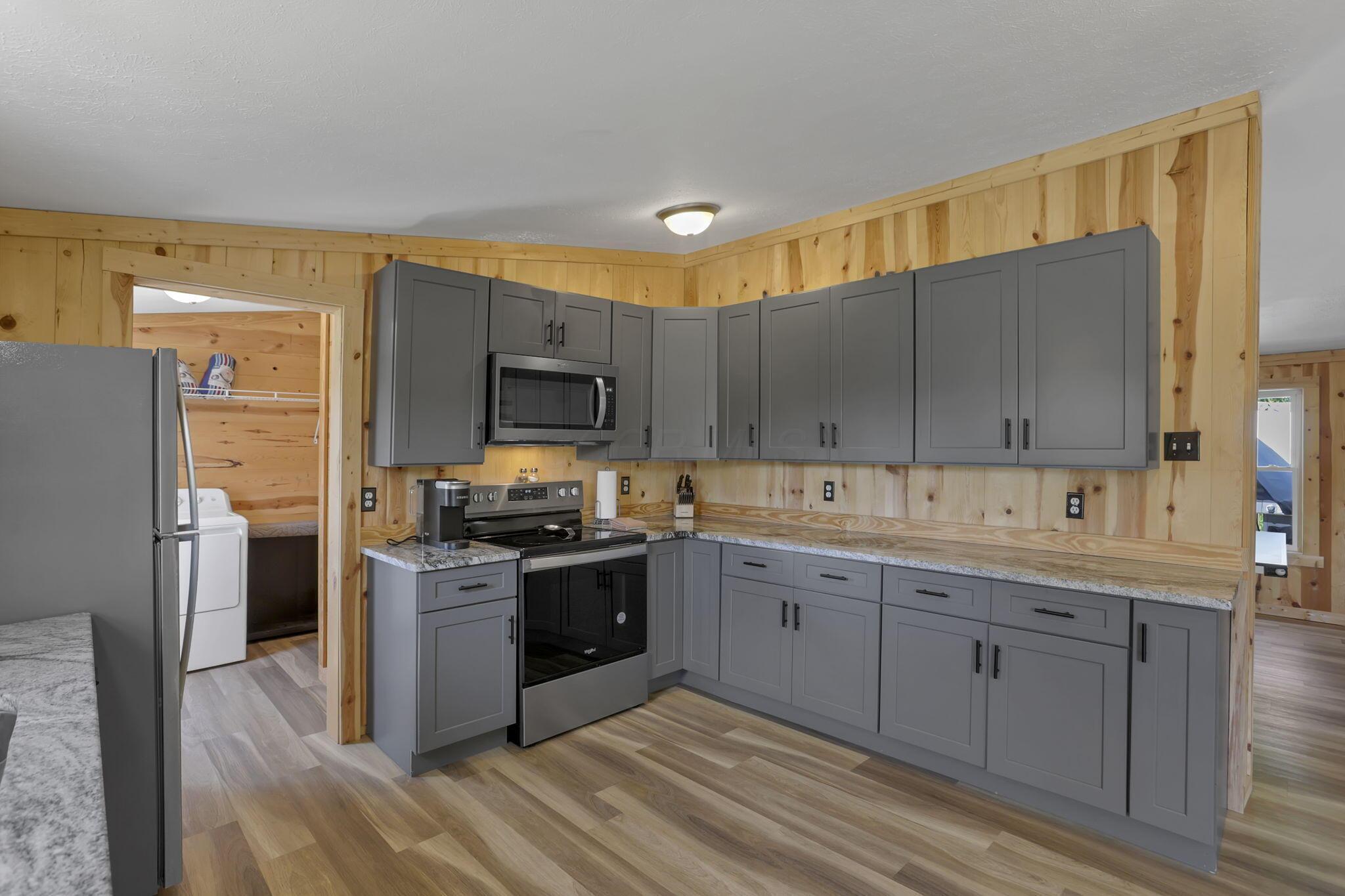 18682 Griffith Road Logan, OH 43138 - Photo 21 of 44 lots of countertop space!