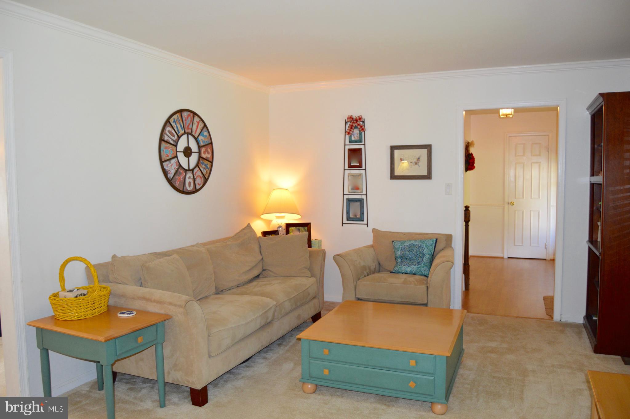 2131 Silentree Drive Vienna, VA 22182 - Photo 8 of 25 Living Room