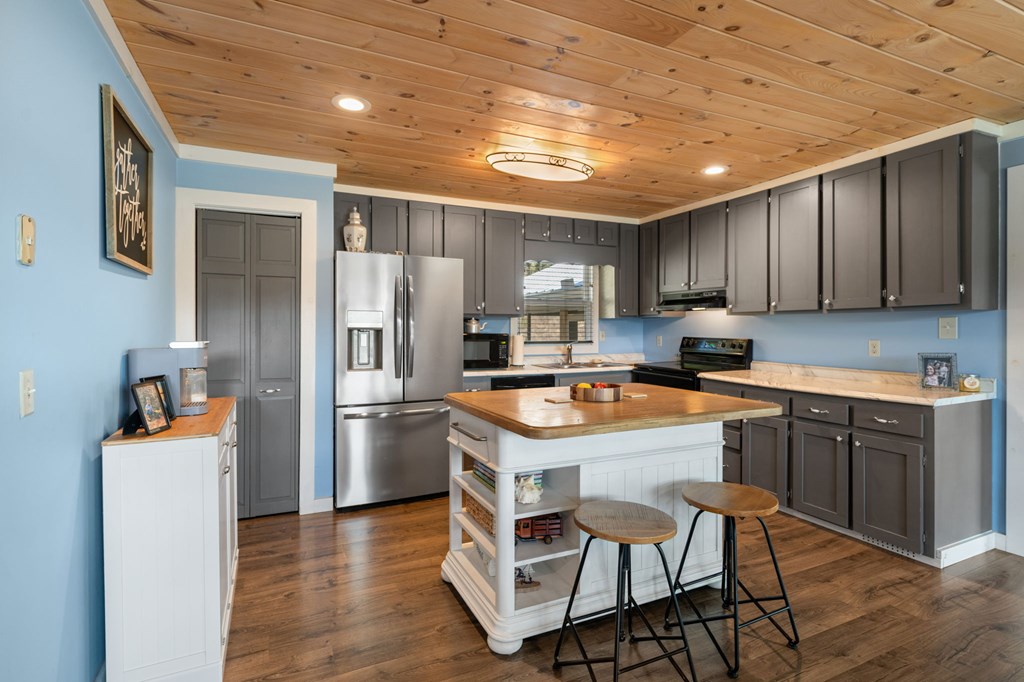 1201 Ada Street Blue Ridge, GA 30513 - Photo 14 of 62