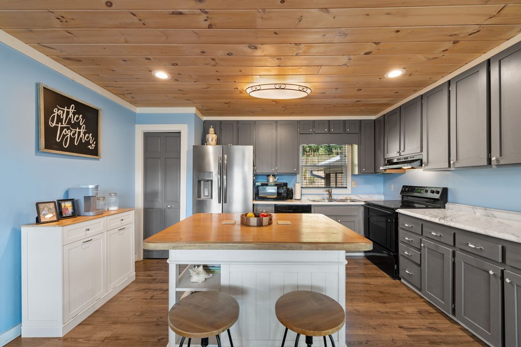 1201 Ada Street Blue Ridge, GA 30513 - Photo 17 of 62