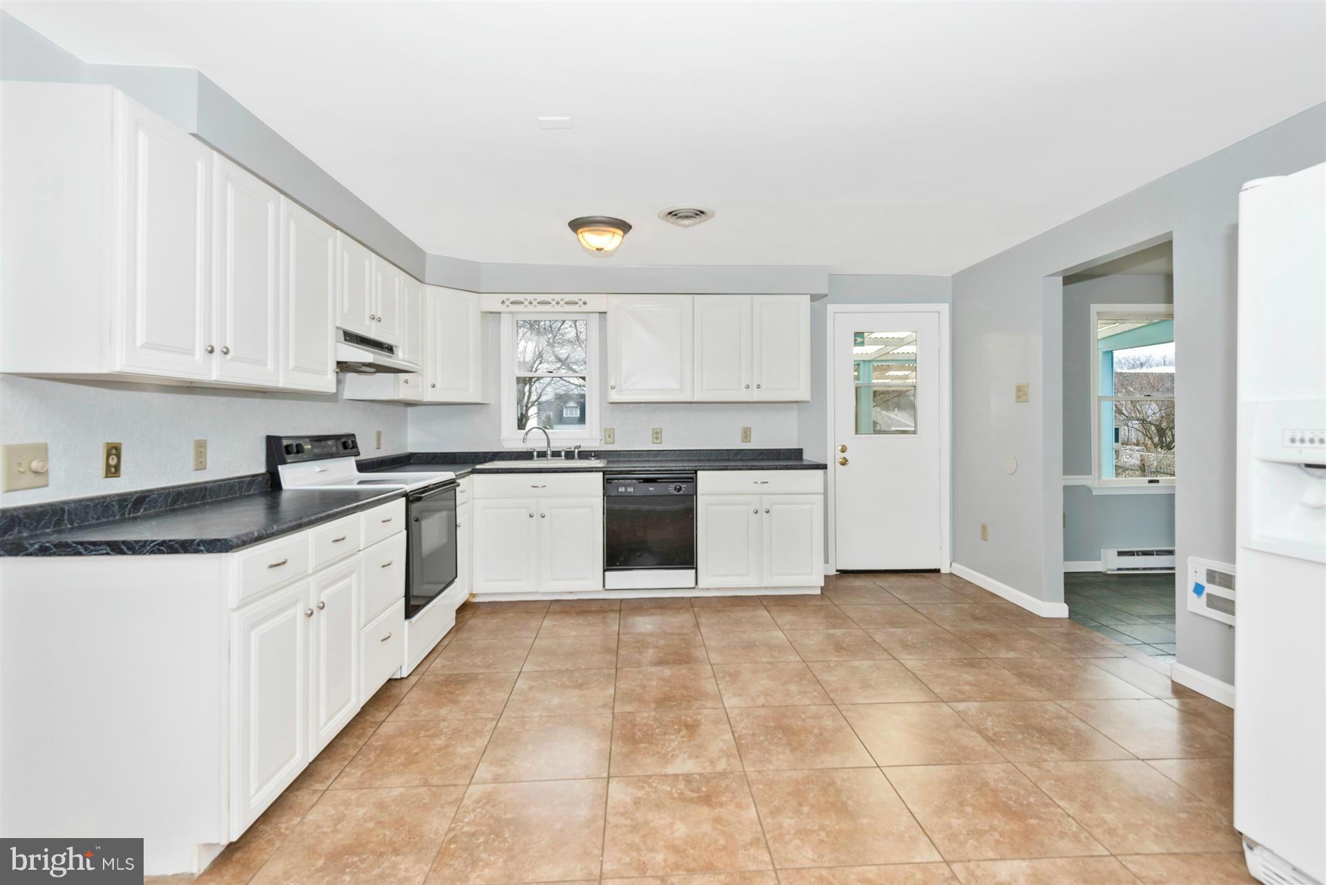 5707 Adamstown Road Adamstown, MD 21710 - Photo 5 of 30 Kitchen