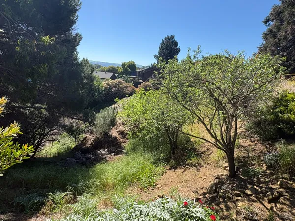 $788,888 | 128 West Seaview Drive, Benicia, CA 94510