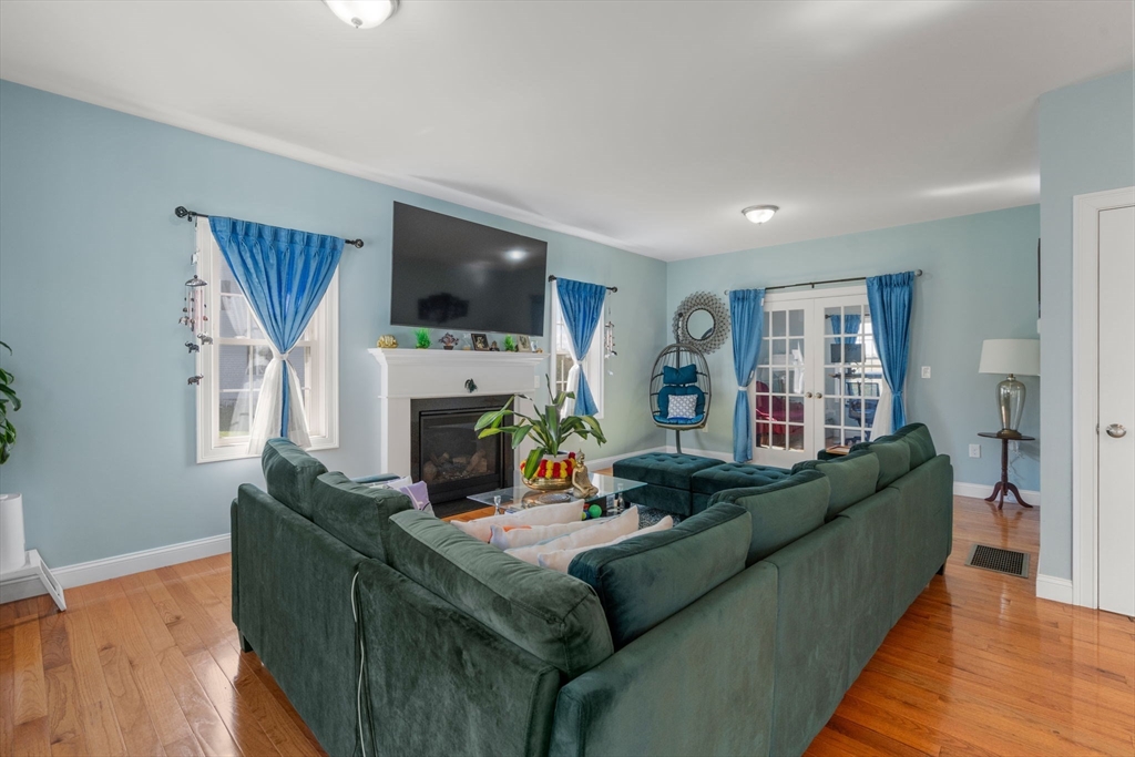 32 Hycrest Road Charlton, MA 01507 - Photo 16 of 42