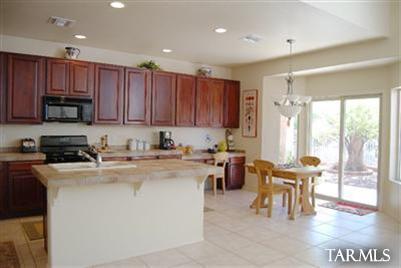 4334 North Sunset Cliff Drive Tucson, AZ 85750 - Photo 6 of 25