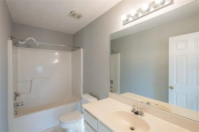 $2,400 | 7040 Magnolia Park Lane Northwest, Norcross, GA 30093