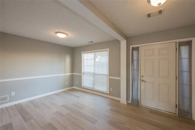 $2,400 | 7040 Magnolia Park Lane Northwest, Norcross, GA 30093