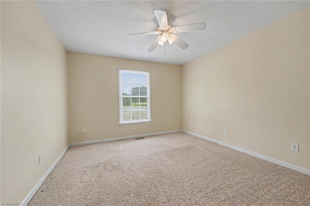 116 Moore Street Graham, NC 27253 - Photo 16 of 28