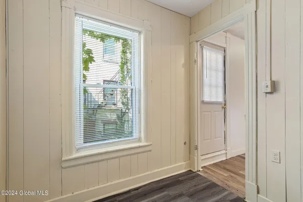 $1,050 | 28 Bradford Street, Unit 1, Albany, NY 12206