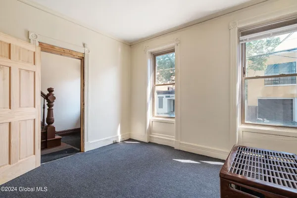 $1,050 | 28 Bradford Street, Unit 1, Albany, NY 12206