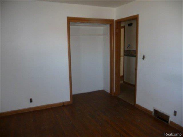 21051 27 Mile Road Ray, MI 48096 - Photo 11 of 13 11