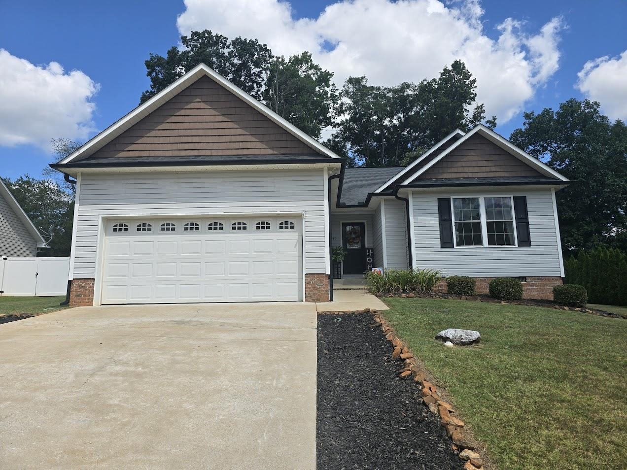 149 Topaz Lane Gaffney, SC 29341 - Photo 3 of 44