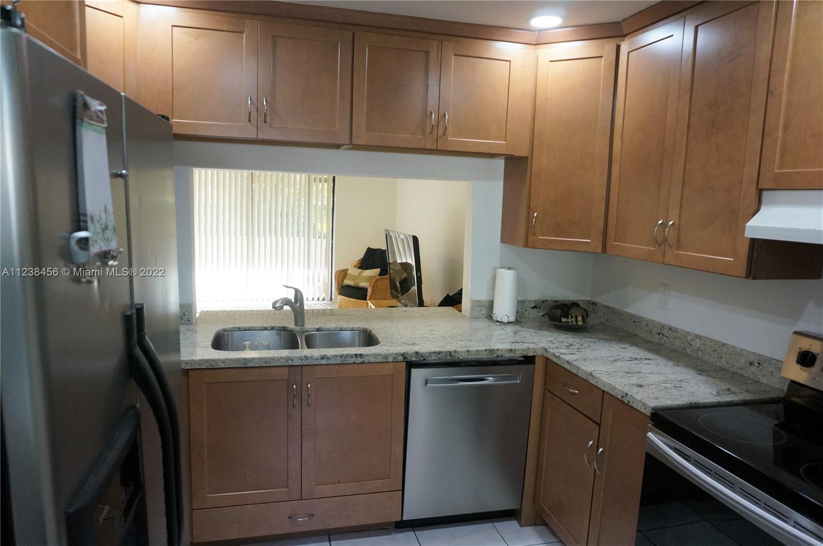 5420 Gate Lake Road, Unit 5420 Tamarac, FL 33319 - Photo 14 of 39 Gallery Image 14