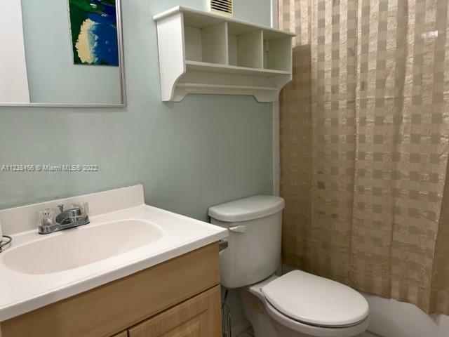 5420 Gate Lake Road, Unit 5420 Tamarac, FL 33319 - Photo 21 of 39 Gallery Image 21