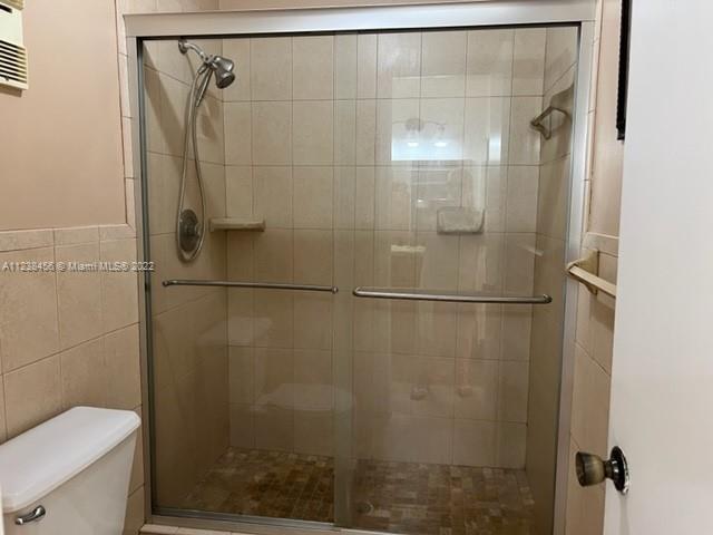 5420 Gate Lake Road, Unit 5420 Tamarac, FL 33319 - Photo 25 of 39 Gallery Image 25